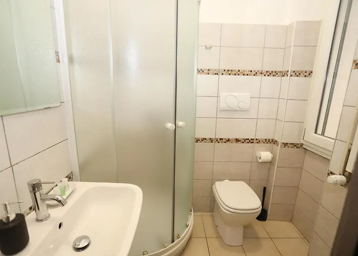 Casa de hóspedes Movie 4*